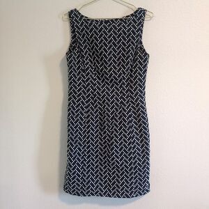 Jones New York Signature Sheath Dress Sz 8 Womans Black Embroidered Sleeveless